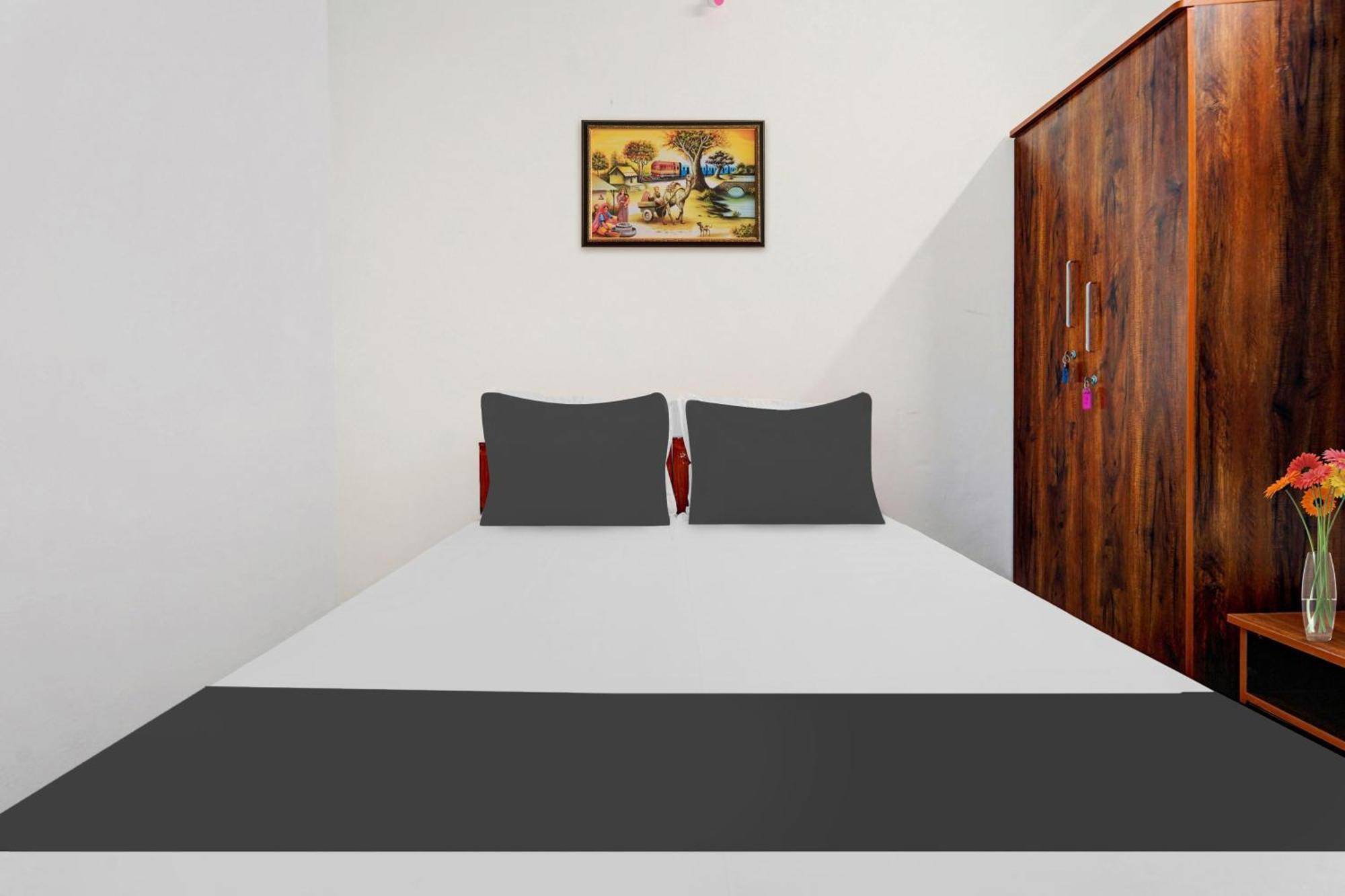Super Hotel O Okkilipalayam Coimbatore Buitenkant foto