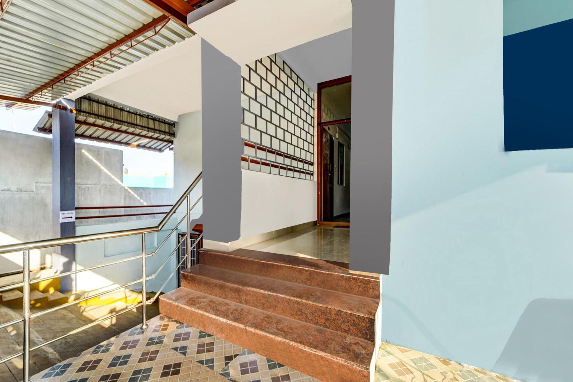 Super Hotel O Okkilipalayam Coimbatore Buitenkant foto